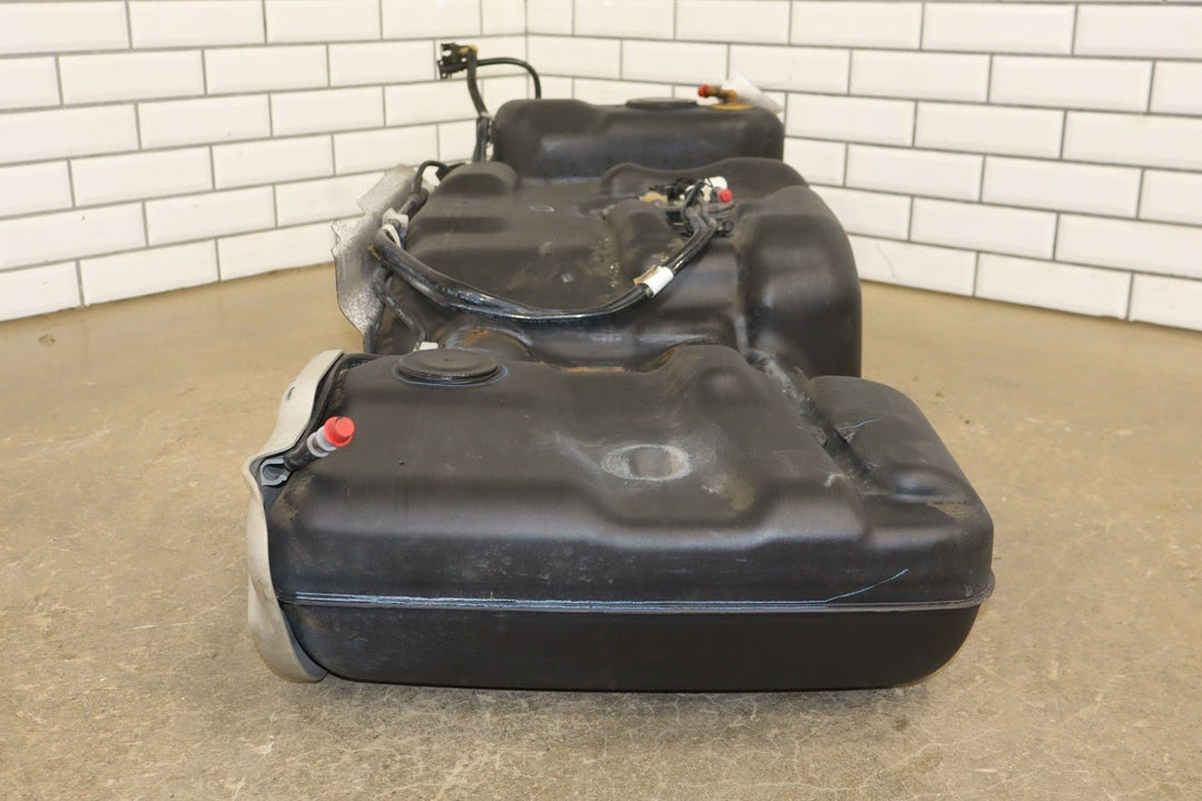 2009 Chevrolet Tahoe Hybrid Fuel Tank with Pump OEM
