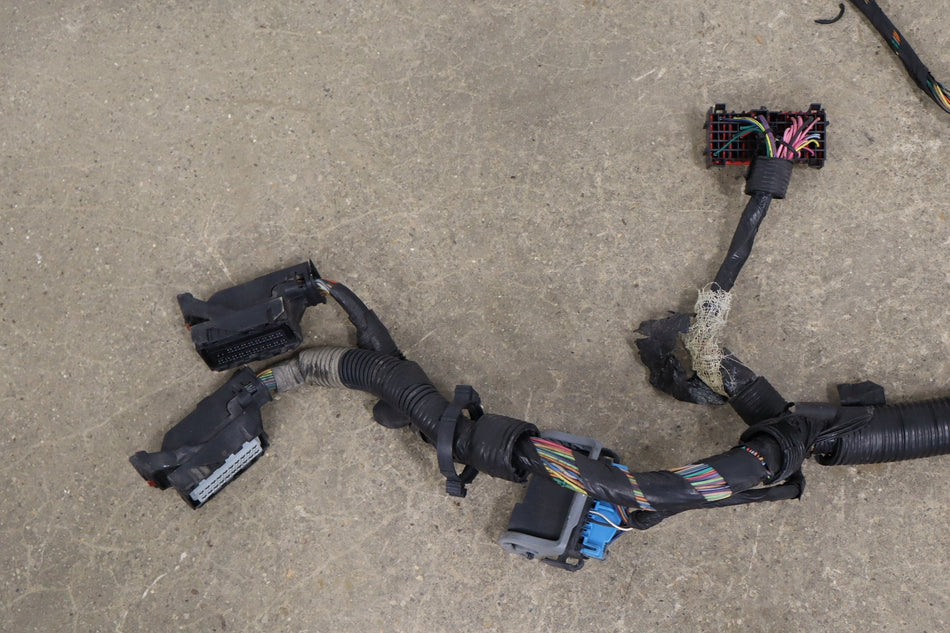 2009 GMC Yukon Denali 6.2 Engine Wiring Harness OEM