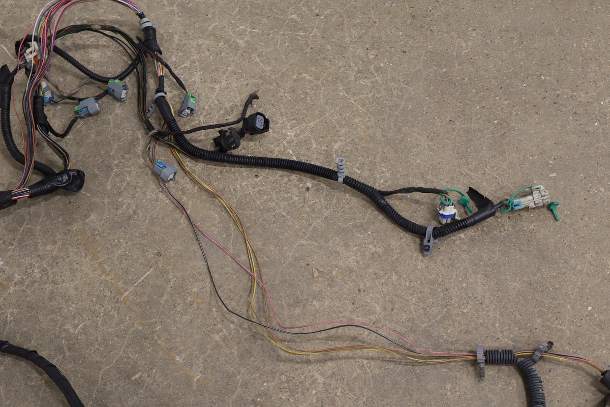 2009 GMC Yukon Denali 6.2 Engine Wiring Harness OEM