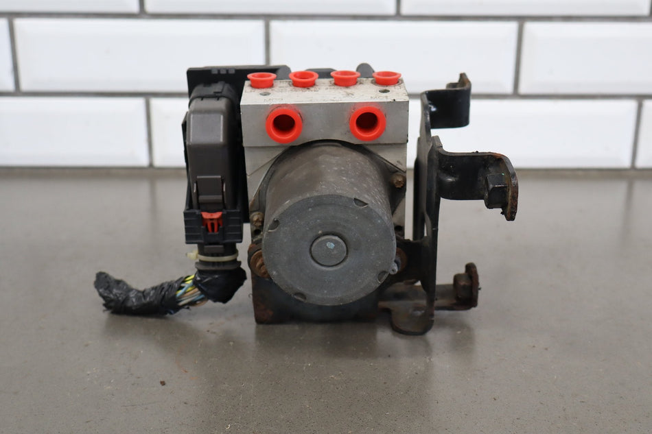 2009 Yukon Tahoe ABS Pump Module JD9 OEM 25834220