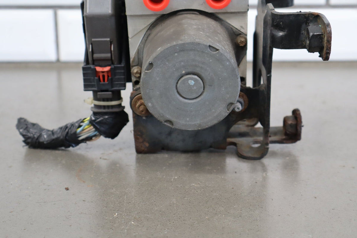 2009 Yukon Tahoe ABS Pump Module JD9 OEM 25834220