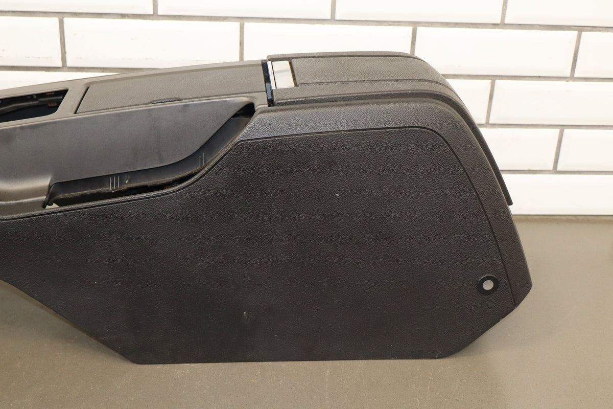 2010-14 Ford Mustang GT Auto Center Console Charcoal No Shifter