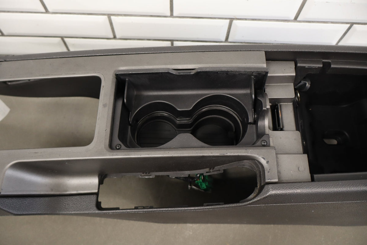 2010-14 Ford Mustang GT Auto Center Console Charcoal No Shifter