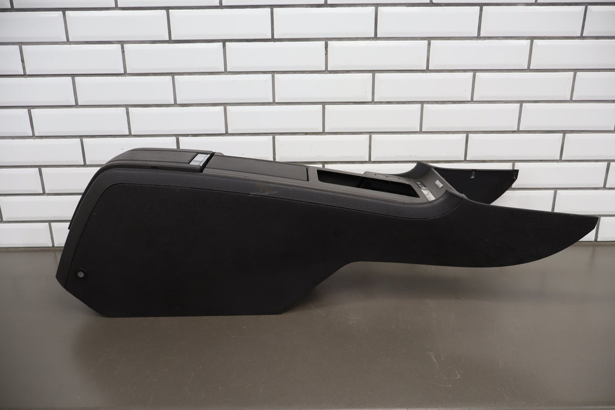 2010-14 Ford Mustang GT Auto Center Console Charcoal No Shifter