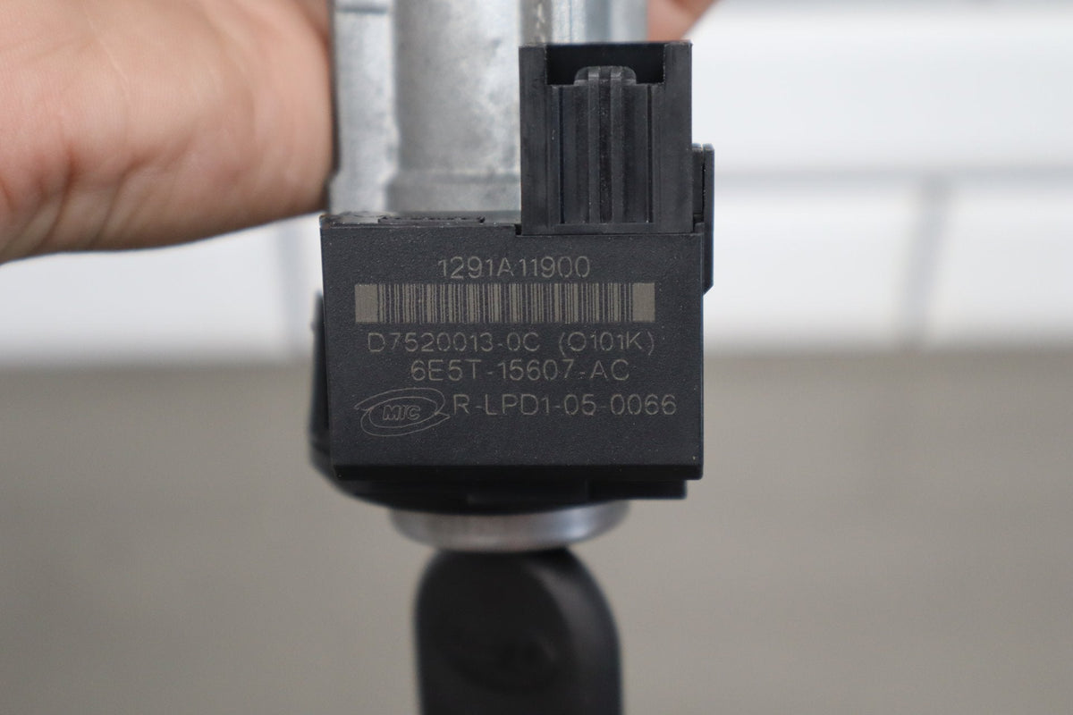 2010-14 Ford Mustang GT Ignition Switch With Key