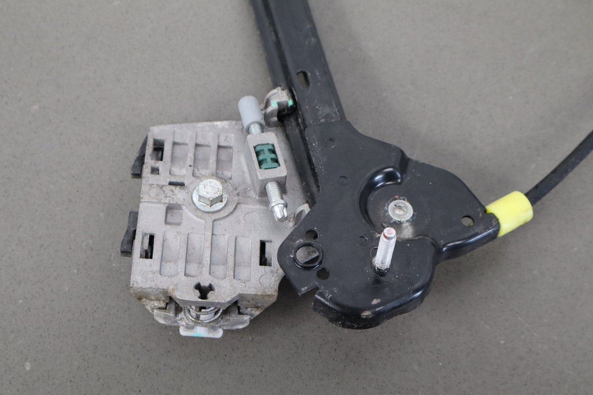 2010-14 Ford Mustang GT Left Window Regulator With Motor