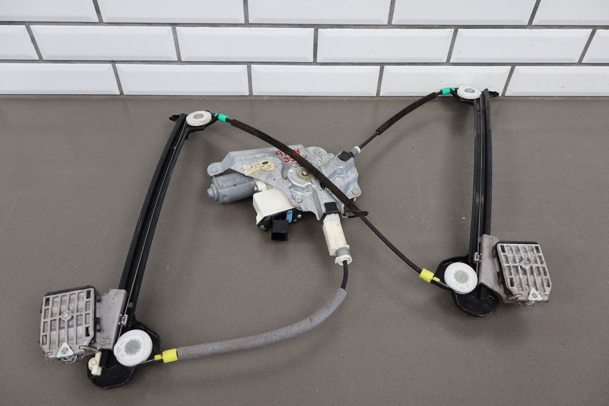 2010-14 Ford Mustang GT Left Window Regulator With Motor
