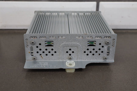 2010-14 Ford Mustang GT Shaker Amp AR3Z18B849E 480W
