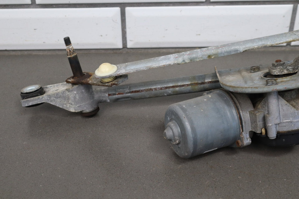 2010-14 Ford Mustang GT Wiper Motor 8R3Z17508A W/Trans