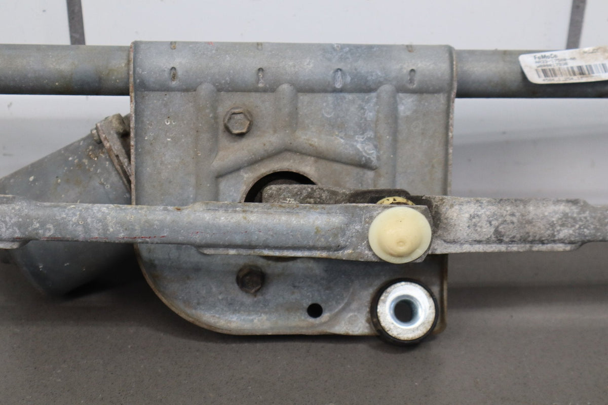 2010-14 Ford Mustang GT Wiper Motor 8R3Z17508A W/Trans