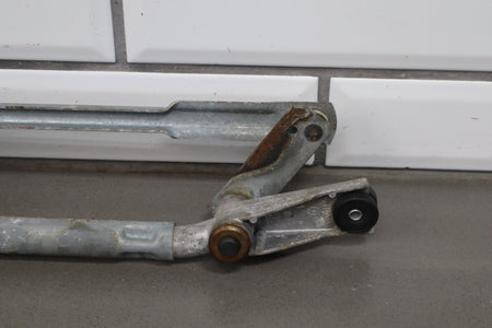 2010-14 Ford Mustang GT Wiper Motor 8R3Z17508A W/Trans