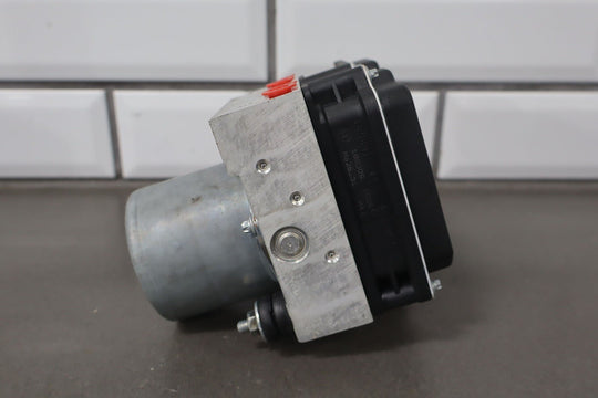 2010 - 2011 Chevy Camaro ABS Brake Pump/Module Assembly OEM