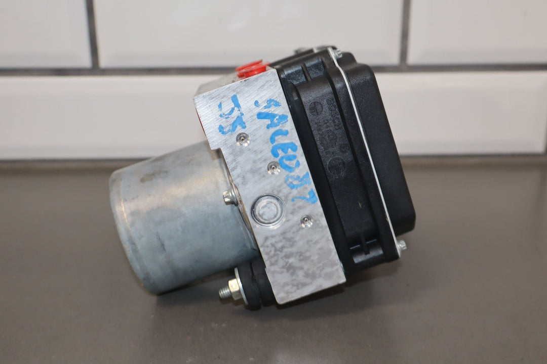 2010 - 2011 Chevy Camaro ABS Pump/Module Assembly OEM