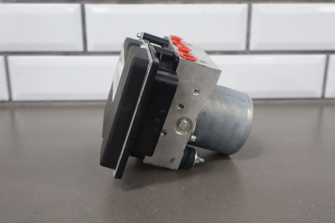 2010 - 2011 Chevy Camaro ABS Pump/Module Assembly OEM