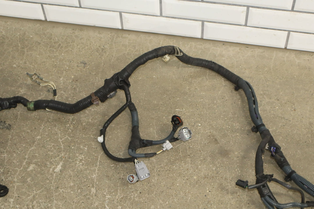 2010 - 2011 Lexus GX460 Engine Fuse Relay Junction Box & Harness *1 Broken Plug*