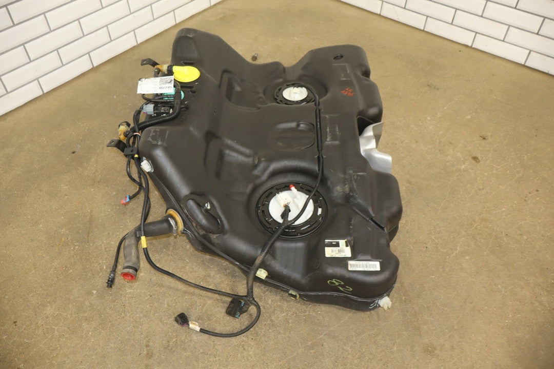 2010 - 2012 Chevrolet Camaro SS 6.2L V8 LS3 L99 Fuel Tank with Pump 22790878 OEM