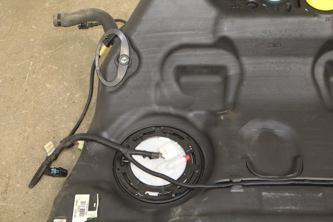 2010 - 2012 Chevrolet Camaro SS 6.2L V8 LS3 L99 Fuel Tank with Pump 22790878 OEM