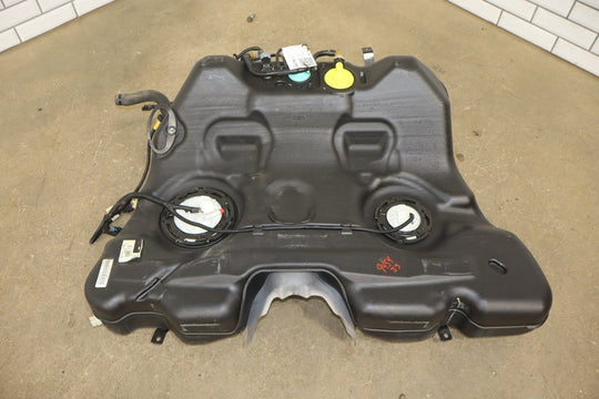 2010 - 2012 Chevrolet Camaro SS 6.2L V8 LS3 L99 Fuel Tank with Pump 22790878 OEM