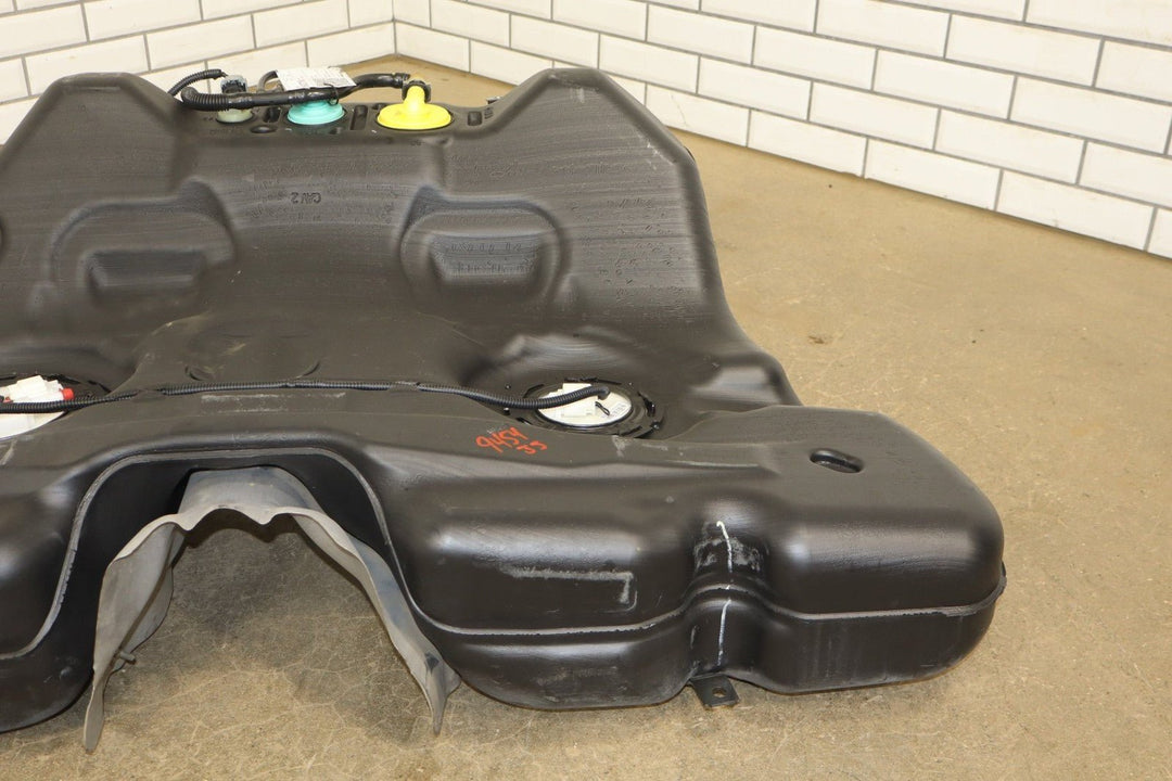 2010 - 2012 Chevrolet Camaro SS 6.2L V8 LS3 L99 Fuel Tank with Pump 22790878 OEM
