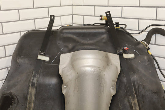 2010 - 2012 Chevrolet Camaro SS 6.2L V8 LS3 L99 Fuel Tank with Pump 22790878 OEM