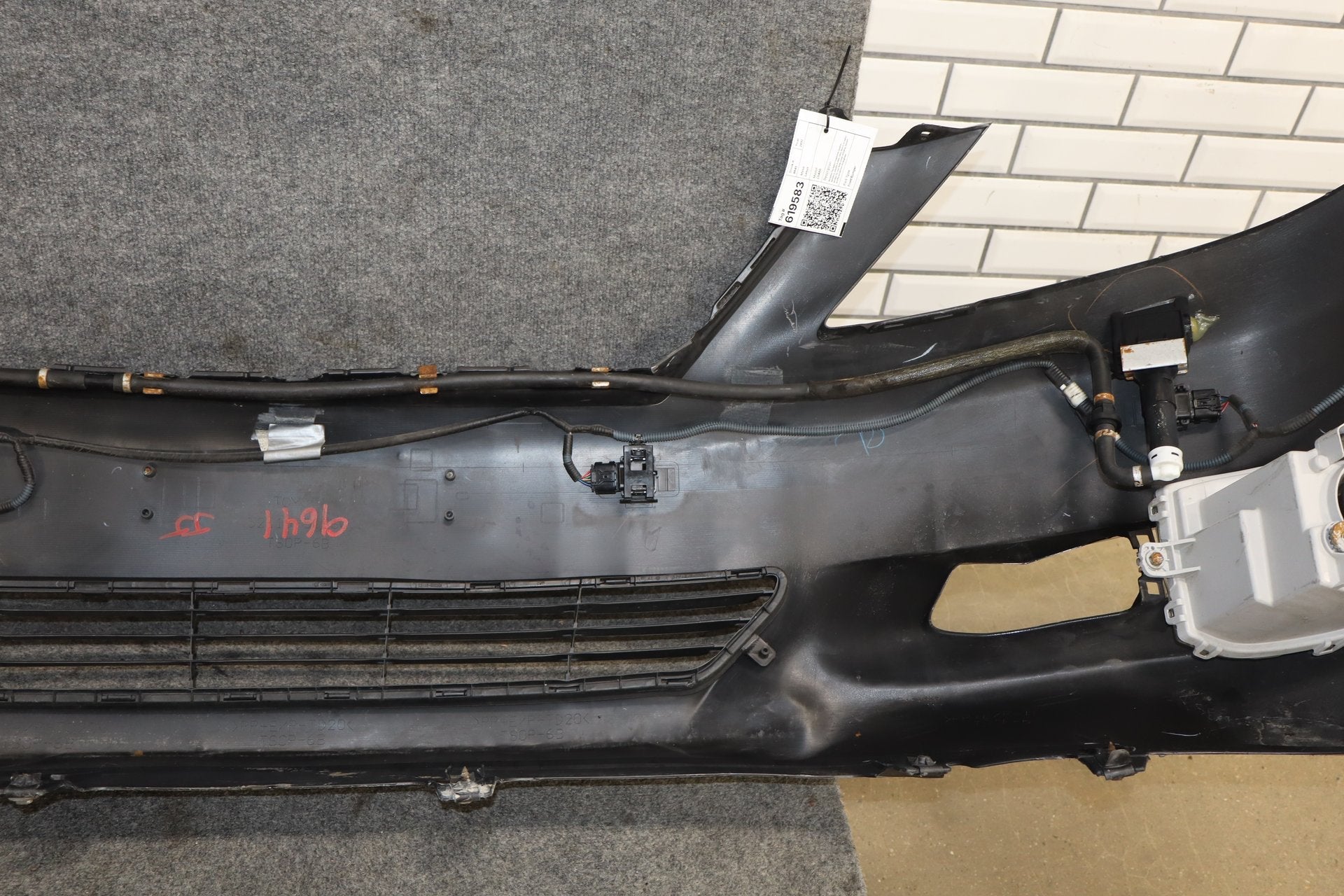 2010-2012 Lexus LS460 Front Bumper Obsidian Black 212 | Damaged