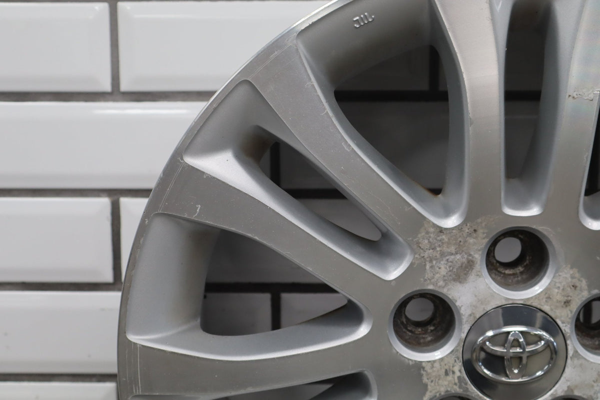2010-2012 Toyota Sienna OEM 17x7 Split Spoke Alloy Wheel | Corrosion