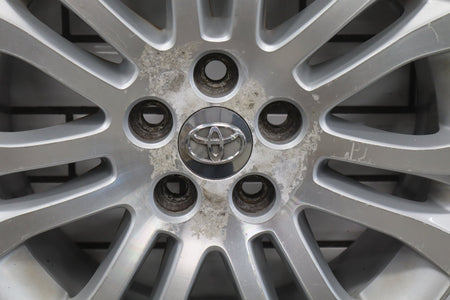 2010-2012 Toyota Sienna OEM 17x7 Split Spoke Alloy Wheel | Corrosion