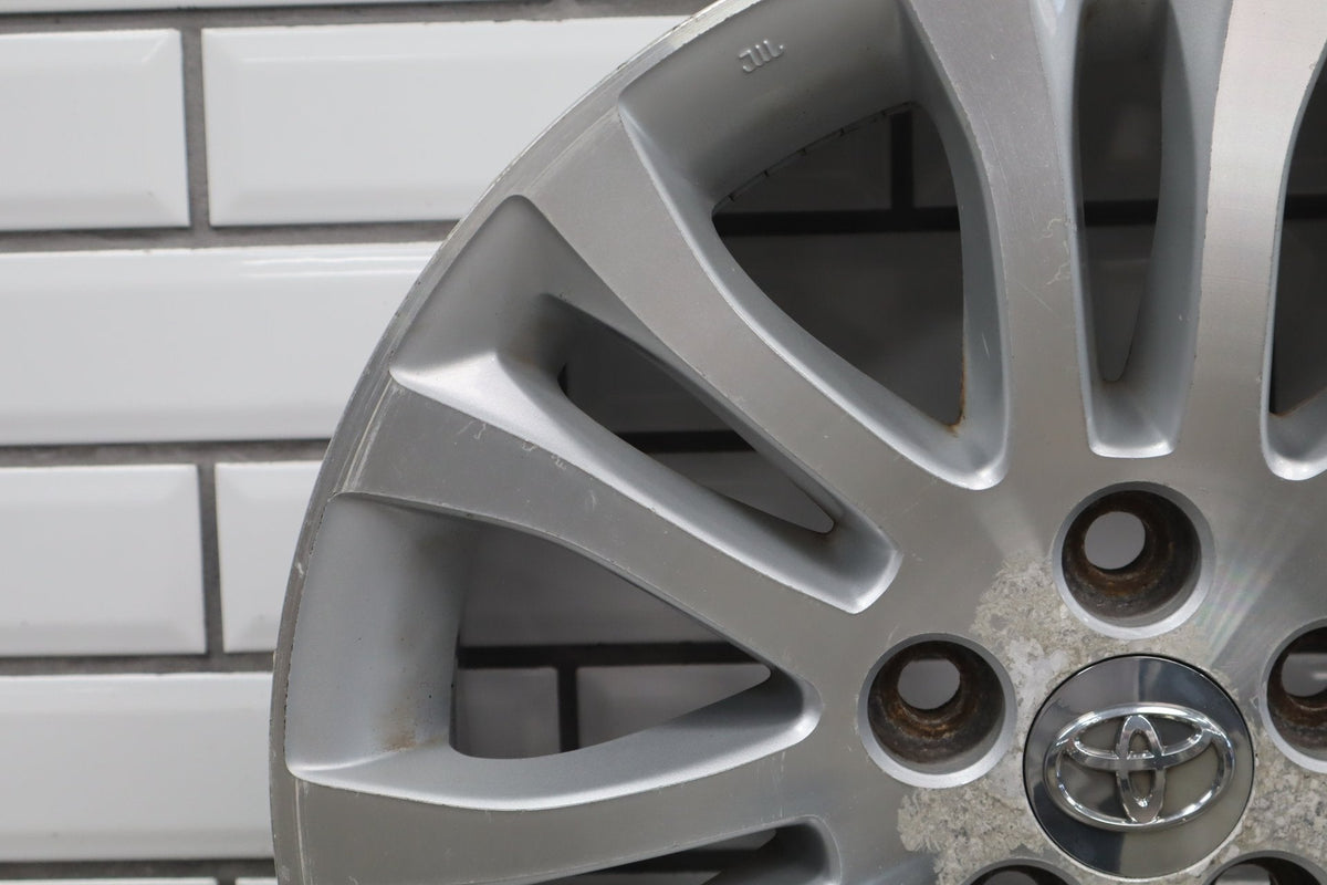 2010-2012 Toyota Sienna OEM 17x7 Split Spoke Alloy Wheel | Corrosion