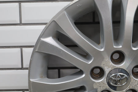 2010-2012 Toyota Sienna OEM 17x7 Split Spoke Alloy Wheel | Corrosion