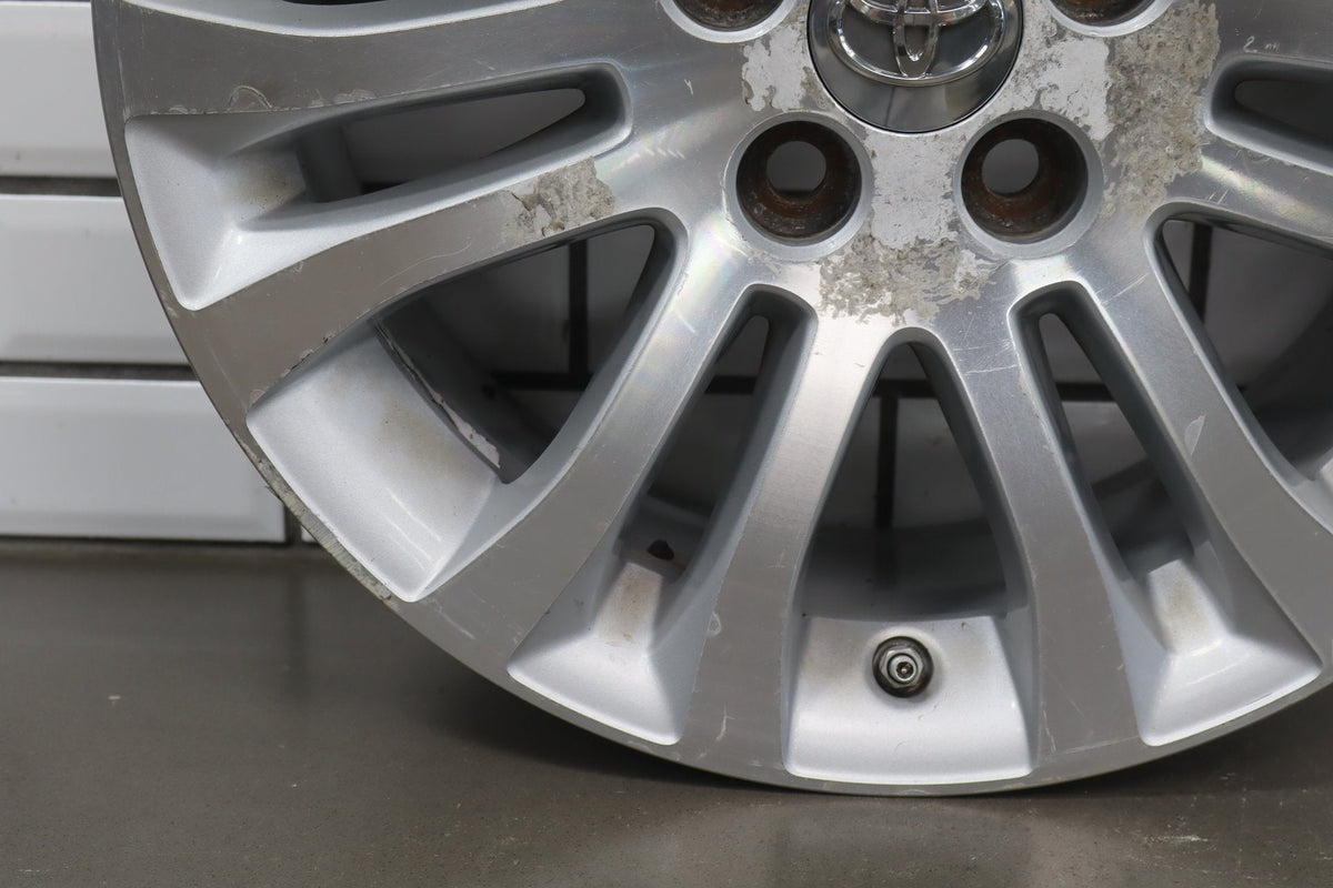 2010-2012 Toyota Sienna OEM 17x7 Split Spoke Alloy Wheel | Corrosion