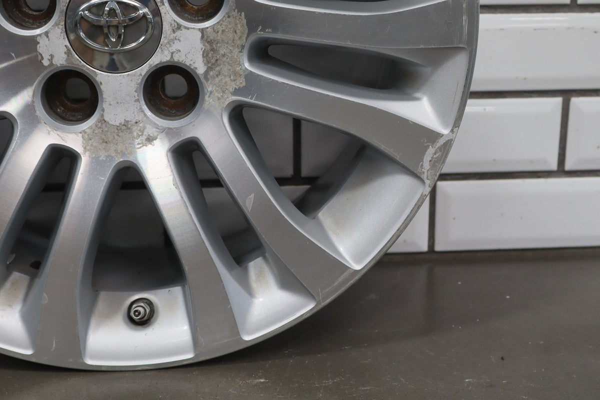 2010-2012 Toyota Sienna OEM 17x7 Split Spoke Alloy Wheel | Corrosion