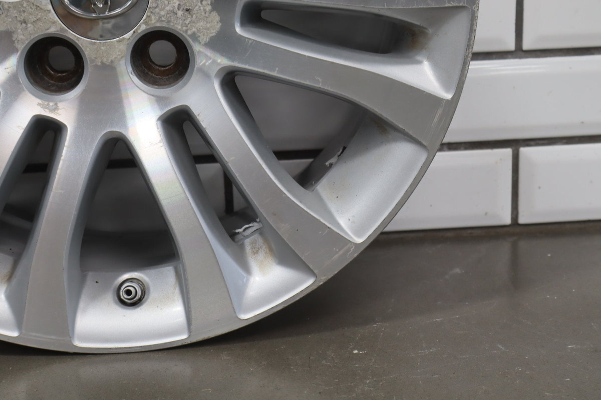 2010-2012 Toyota Sienna OEM 17x7 Split Spoke Alloy Wheel | Corrosion
