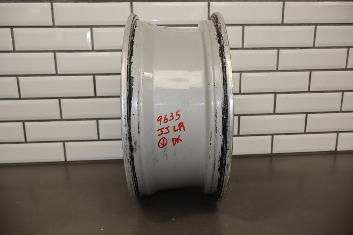 2010-2012 Toyota Sienna OEM 17x7 Split Spoke Alloy Wheel | Corrosion