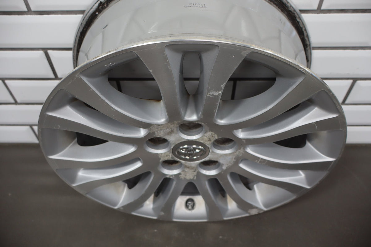 2010-2012 Toyota Sienna OEM 17x7 Split Spoke Alloy Wheel | Corrosion