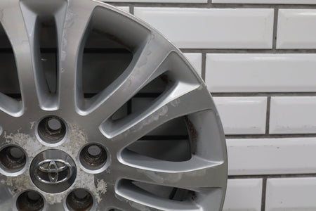 2010-2012 Toyota Sienna OEM 17x7 Split Spoke Alloy Wheel | Corrosion
