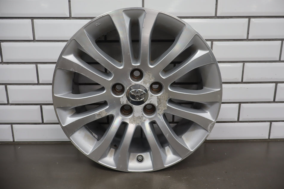 2010-2012 Toyota Sienna OEM 17x7 Split Spoke Alloy Wheel | Corrosion