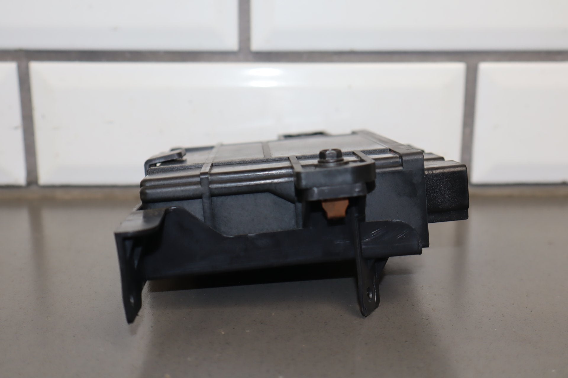 2010-2013 Chevrolet Corvette C6 Keyless Entry RFID Module 25971235