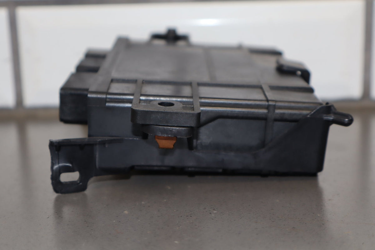 2010-2013 Chevrolet Corvette C6 Keyless Entry RFID Module 25971235