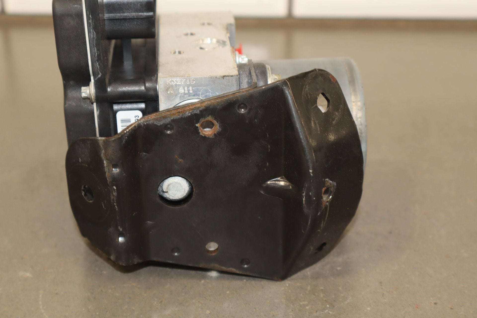 2010-2013 Jaguar XJ ABS Brake Unit OEM