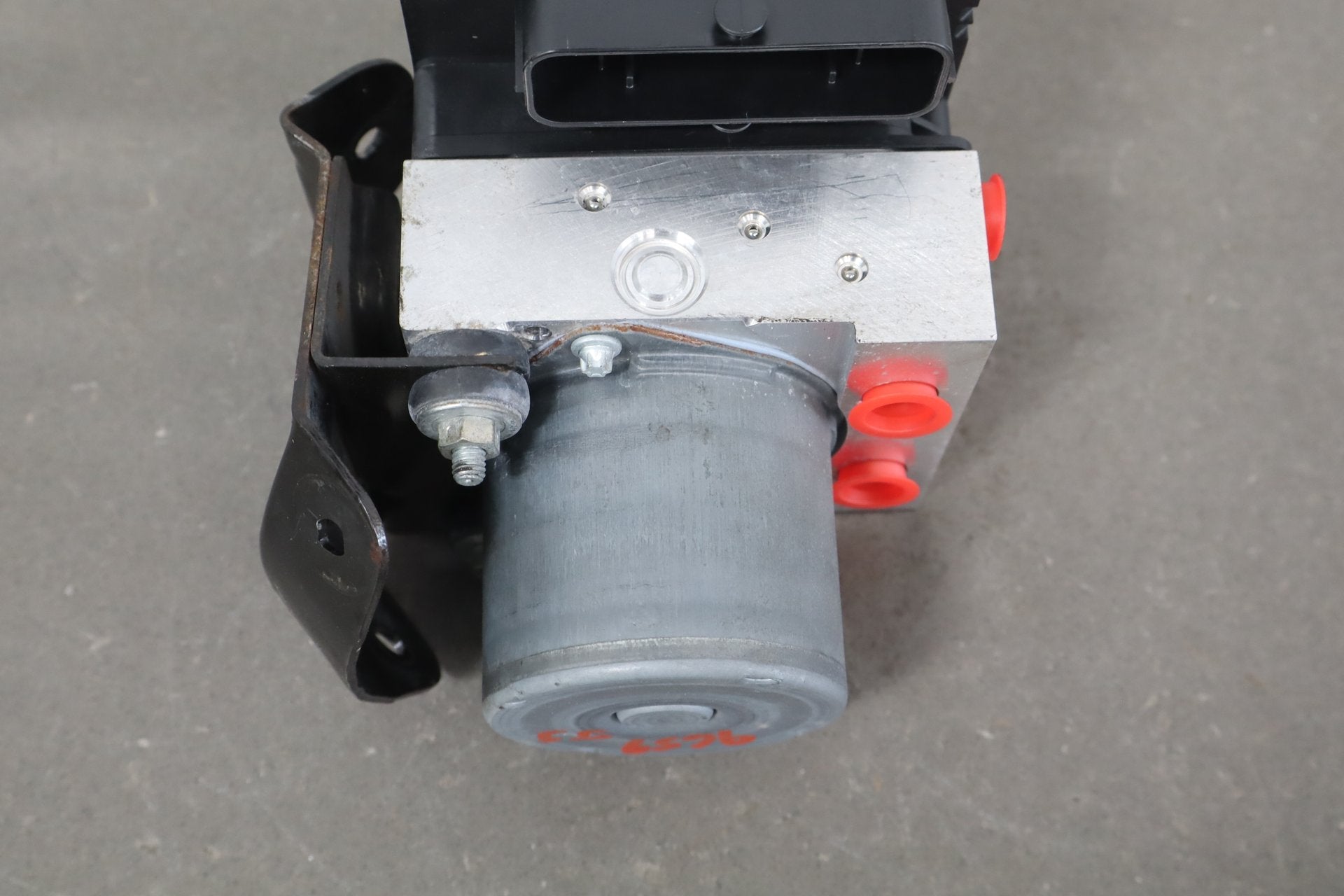 2010-2013 Jaguar XJ ABS Brake Unit OEM