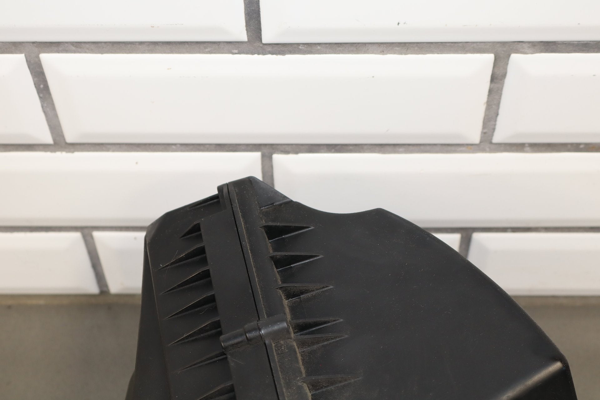 2010-2013 Jaguar XJ Air Cleaner OEM