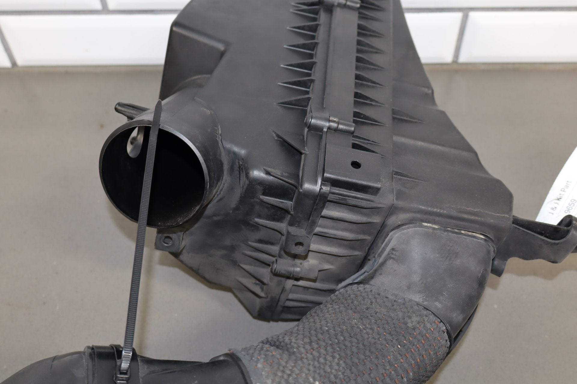 2010-2013 Jaguar XJ Air Cleaner OEM