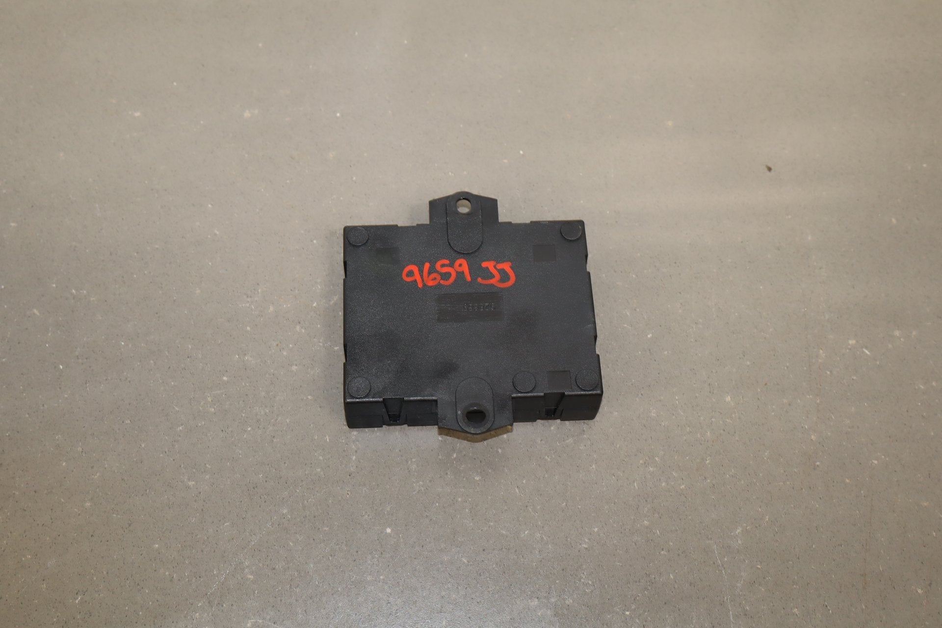 2010-2013 Jaguar XJ Chassis Control Module OEM