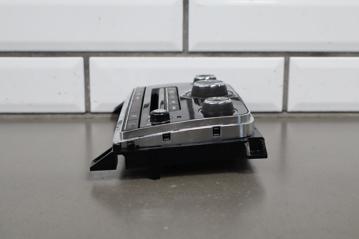 2010-2013 Jaguar XJ Climate Control OEM