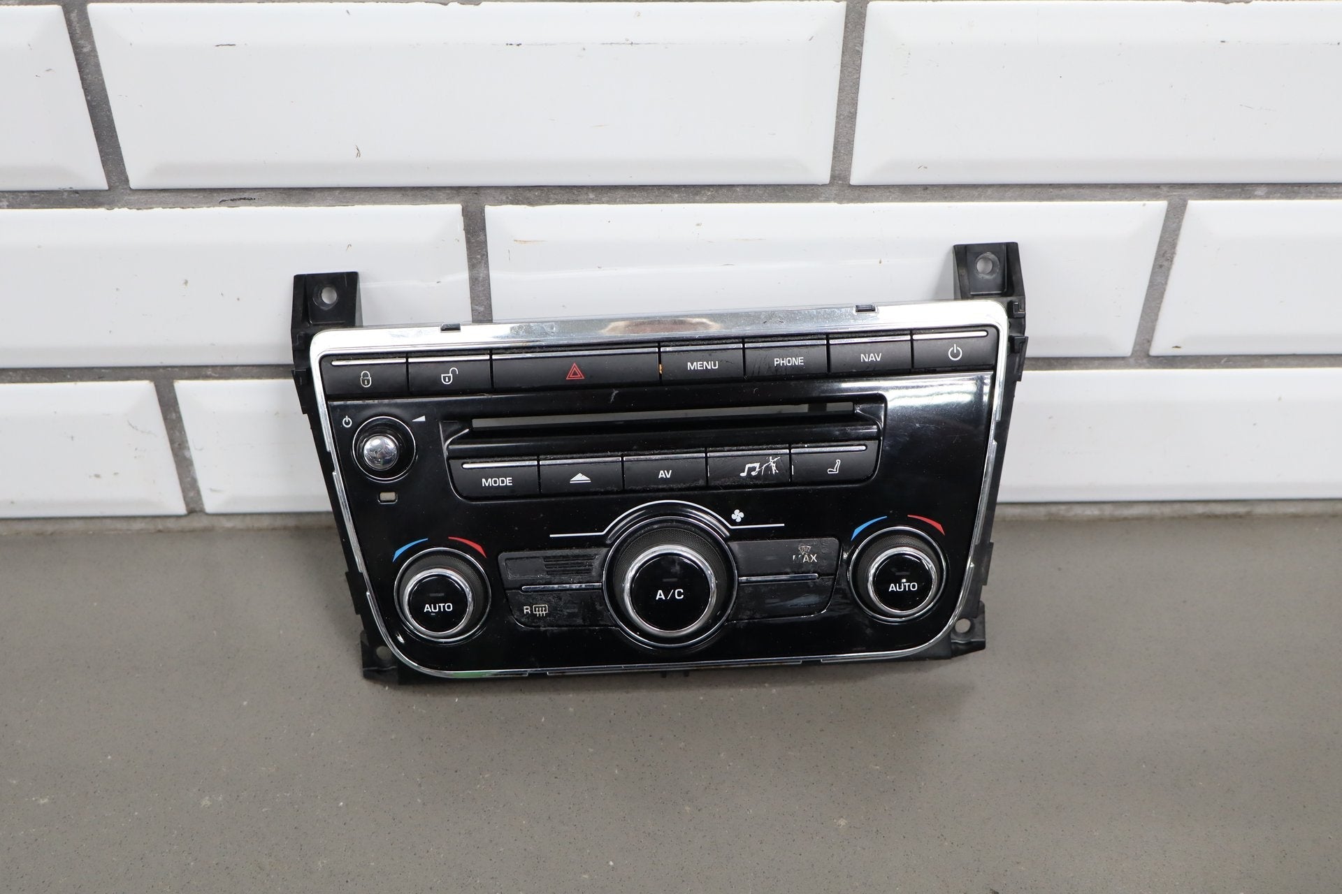 2010-2013 Jaguar XJ Climate Control OEM