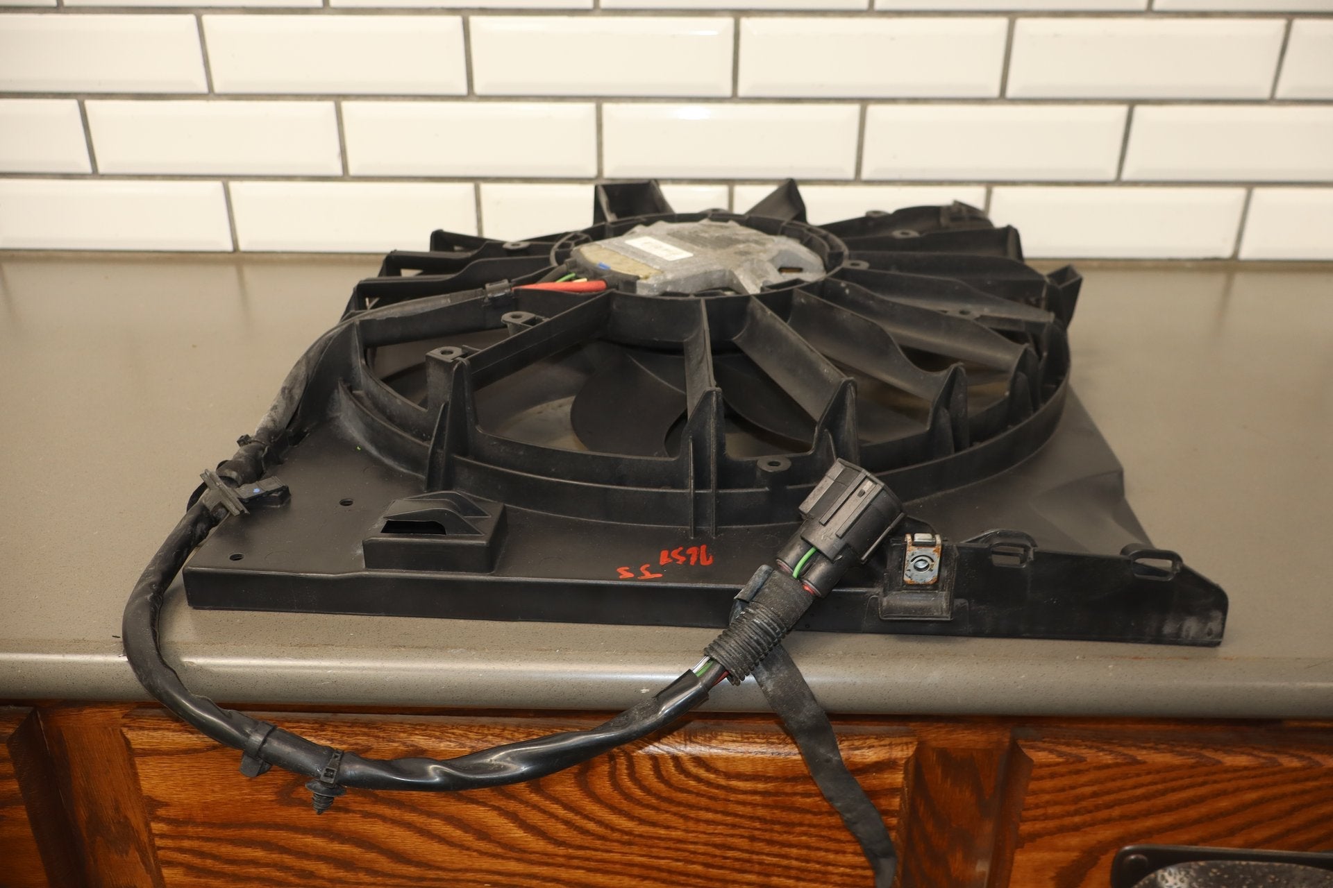 2010-2013 Jaguar XJ Cooling Fan OEM