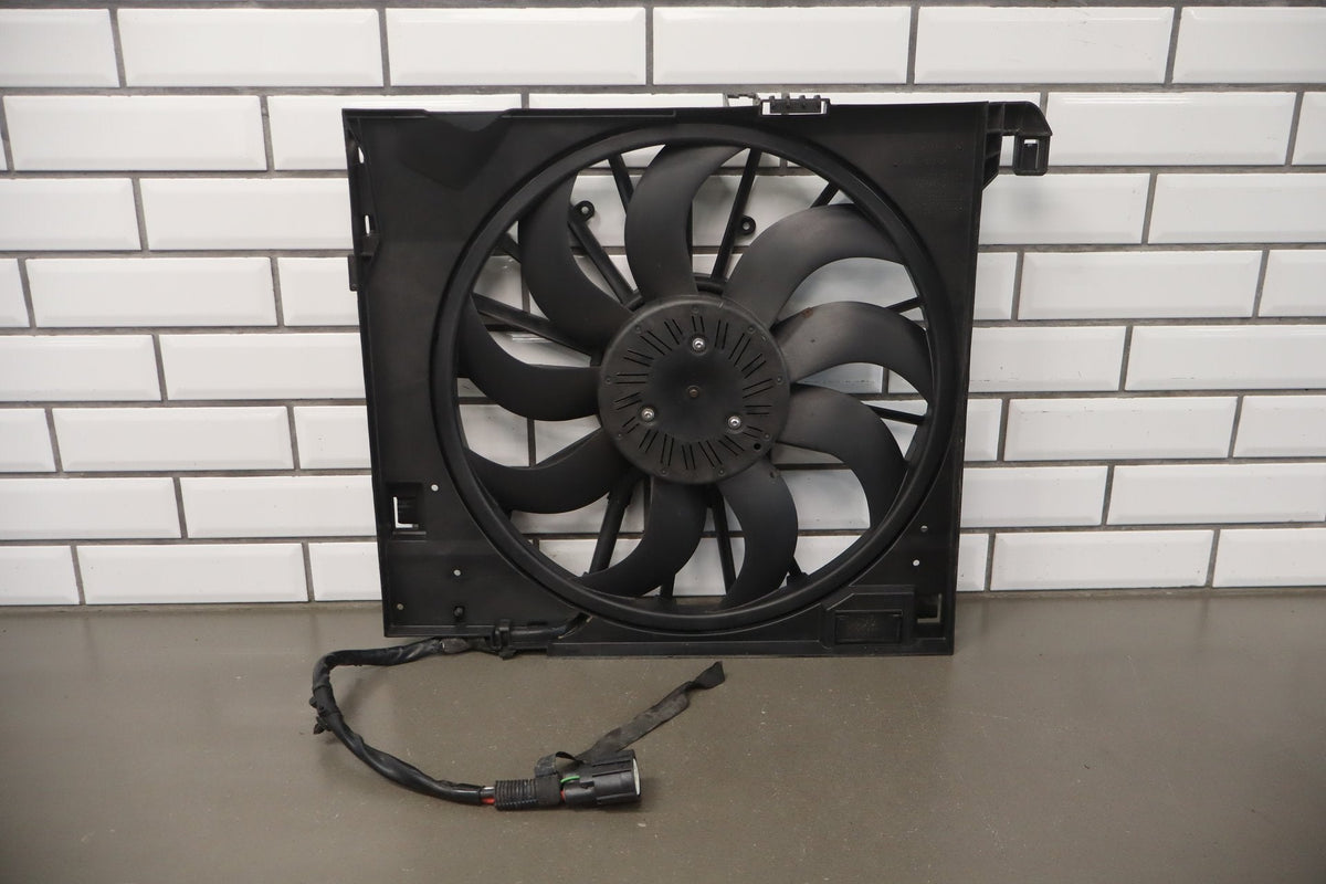2010-2013 Jaguar XJ Cooling Fan OEM