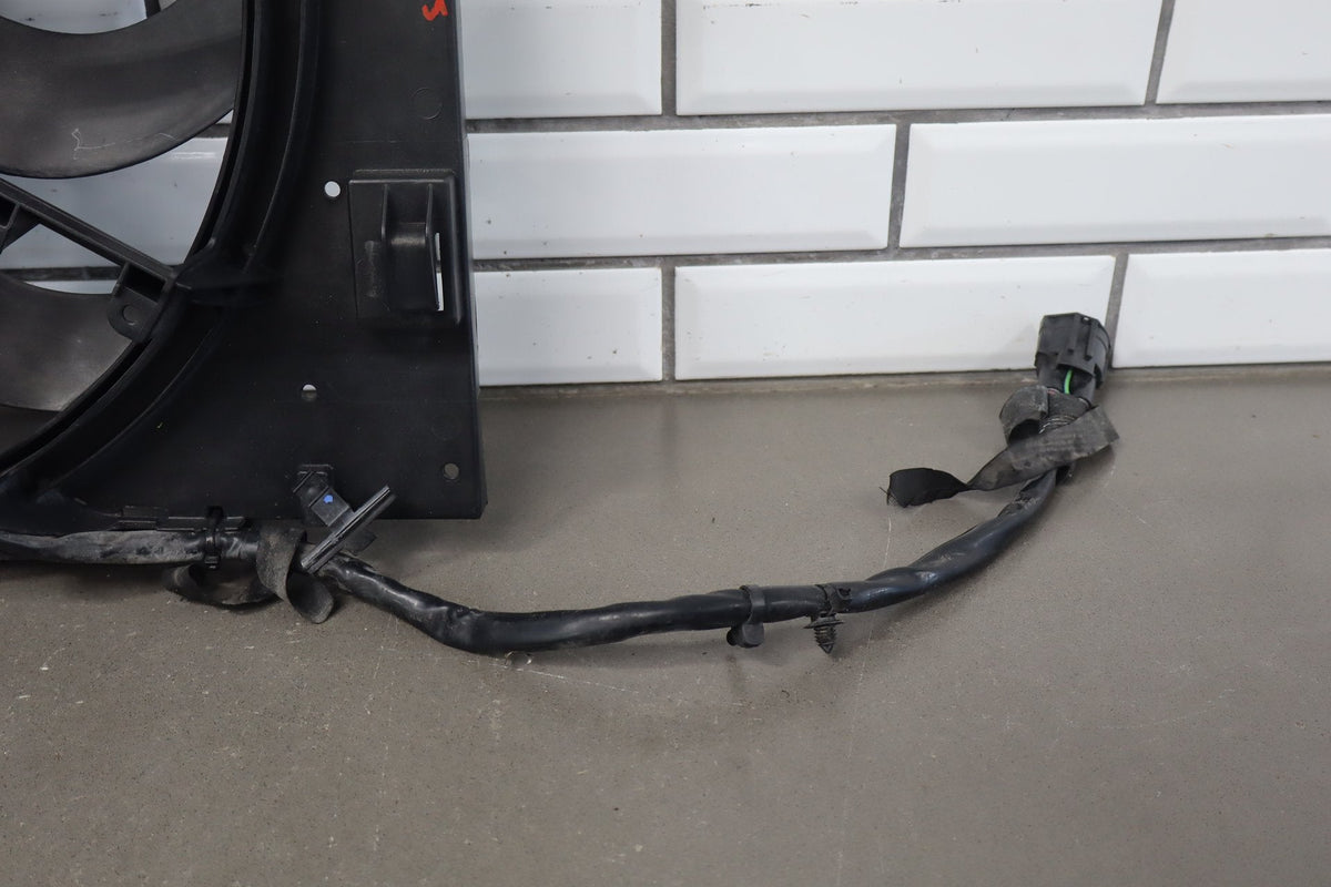 2010-2013 Jaguar XJ Cooling Fan OEM