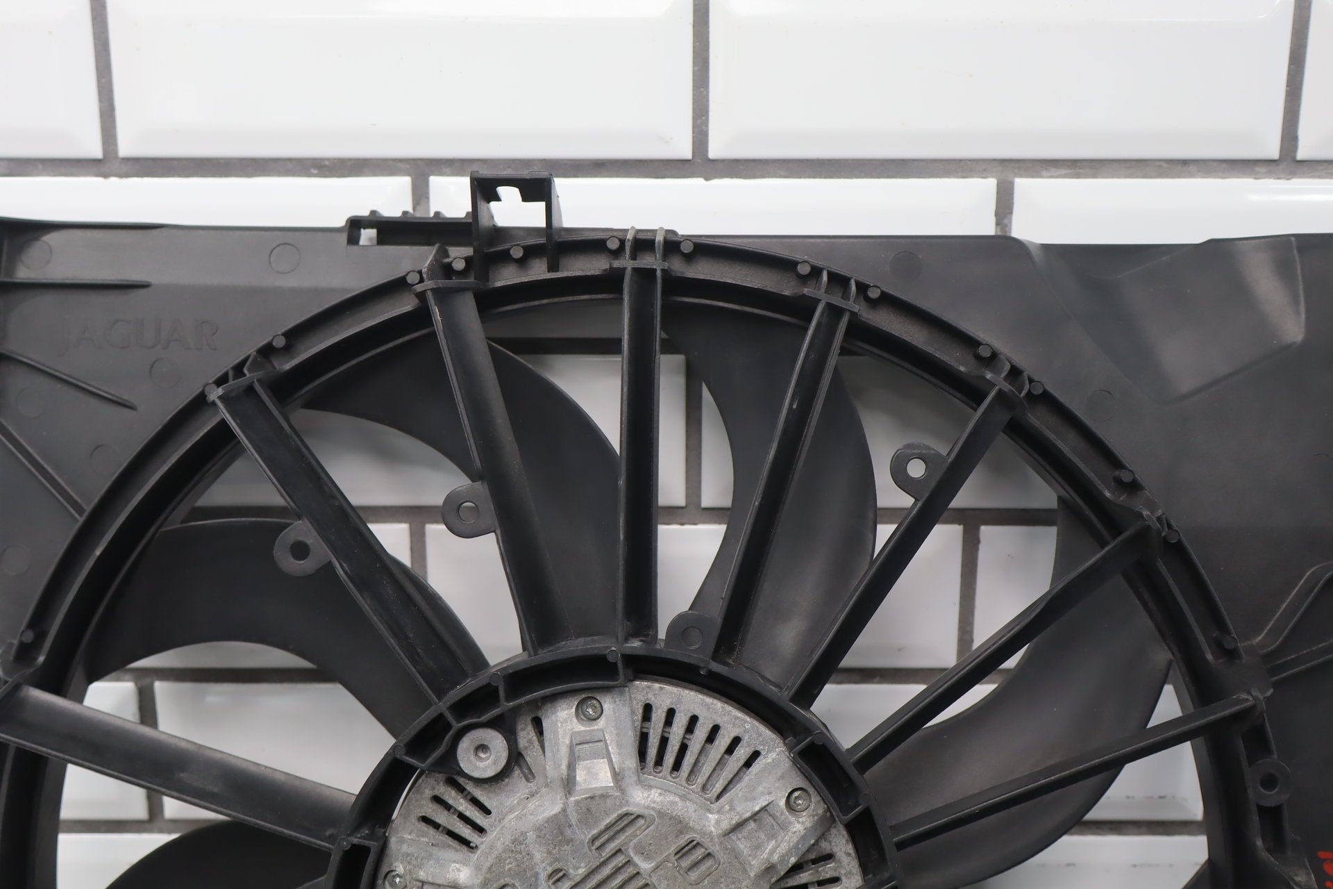 2010-2013 Jaguar XJ Cooling Fan OEM