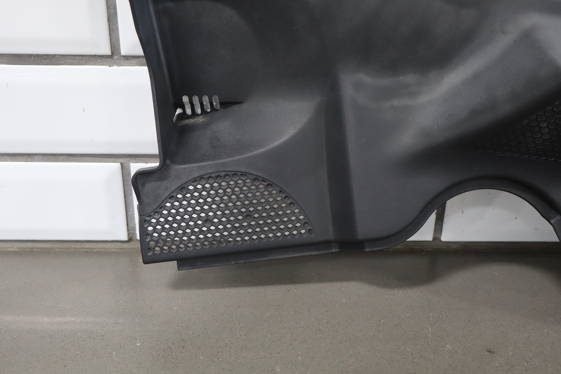2010-2013 Jaguar XJ Cowl Vent Panel OEM
